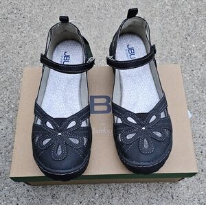 Jbu memory foam Cushioned footbed shoes women's size 7.5. 8&9